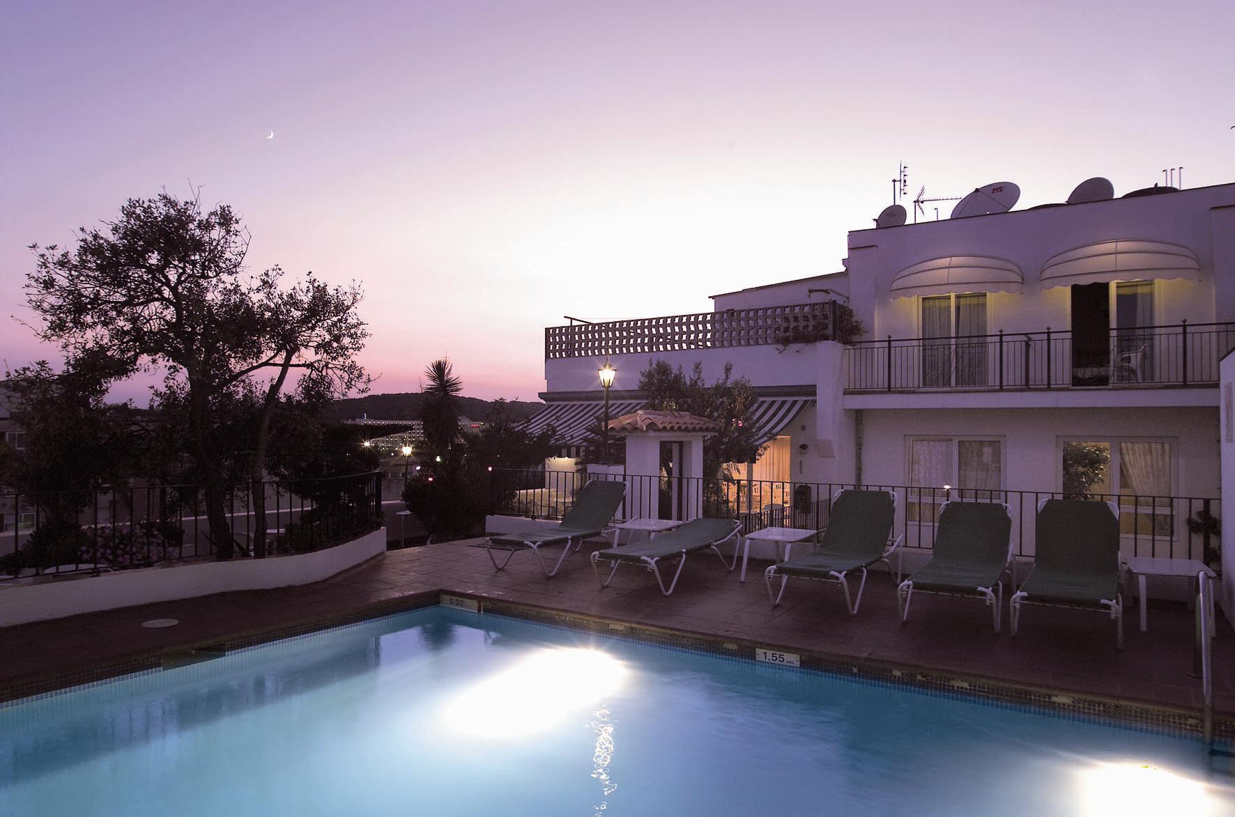 Hotel Ninays Lloret de Mar Bagian luar foto
