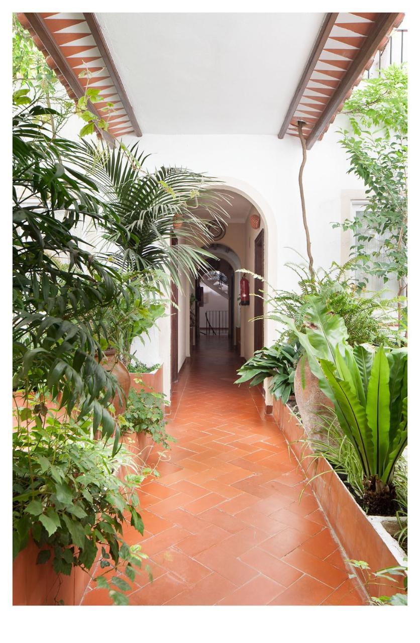 Hotel Ninays Lloret de Mar Bagian luar foto