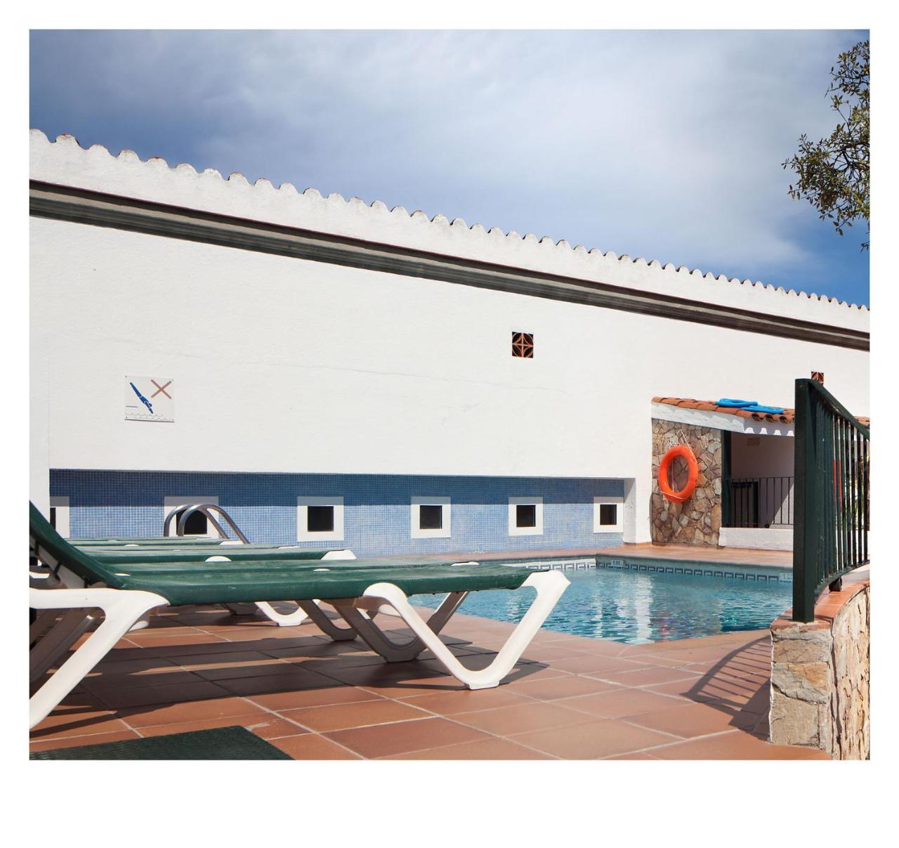 Hotel Ninays Lloret de Mar Bagian luar foto